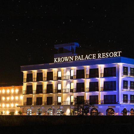 Krown Palace Resort Silvassa Bagian luar foto